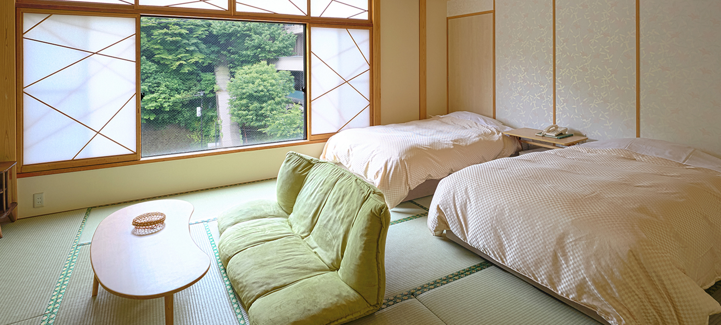 客室「榛名」